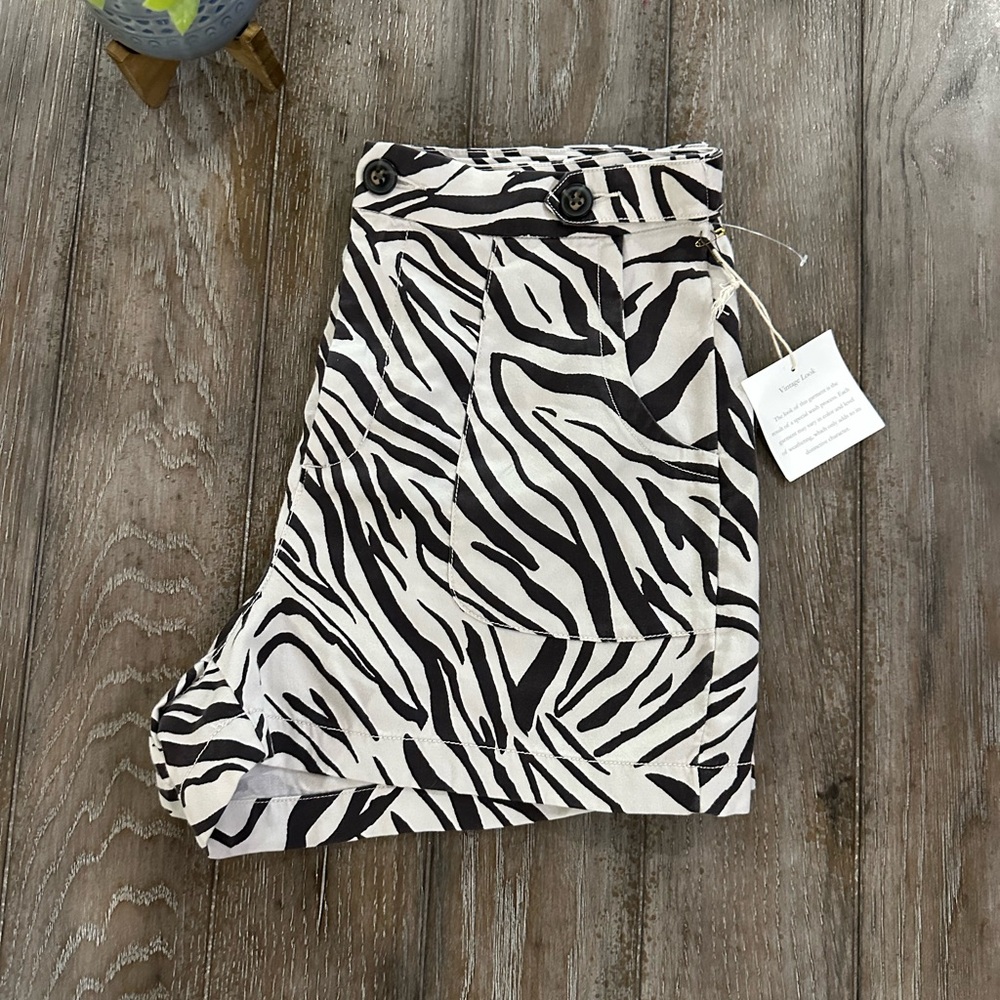 Cynthia Rowley Zebra Print Women's Shorts - Picture 12 of 14